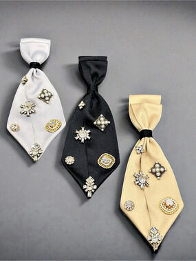 Necktie pin on set of 3